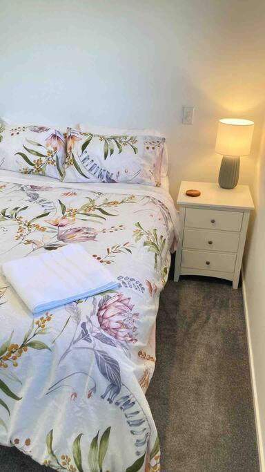 Cheerful 2 Bedroom Townhouse In Addington! Christchurch Exterior foto